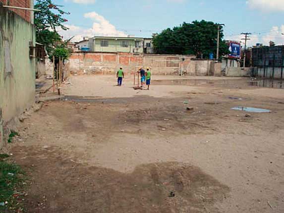Construção de Praça com Quadra Poliesportiva - RJ