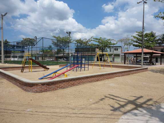 Construção de Praça São Miguel Arcanjo - RJ
