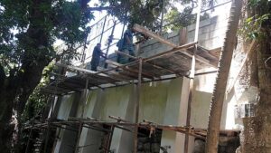 Muro de Divisa com Contrafortes Atirantados
