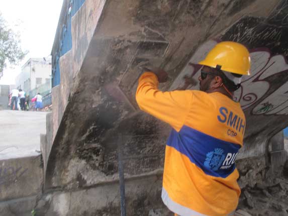 Recuperação de Passarela em Estação de Trem-1